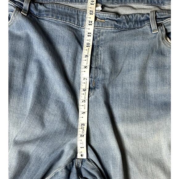 Lane Bryant MidRise Girlfriend Crop Wm Sz 28 Embellished Light Wash Casual Jeans - Picture 7 of 13